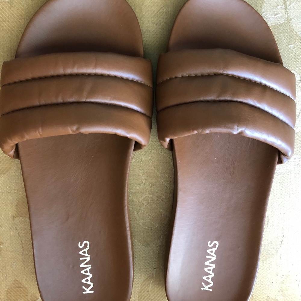 KAANAS Women's Coffee Colored Jjd Timor Chunky Pool Slide Sandal size 8 NWOT